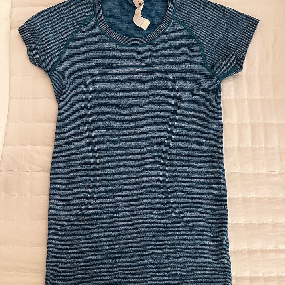 Lululemon Teal Short Sleeve Top